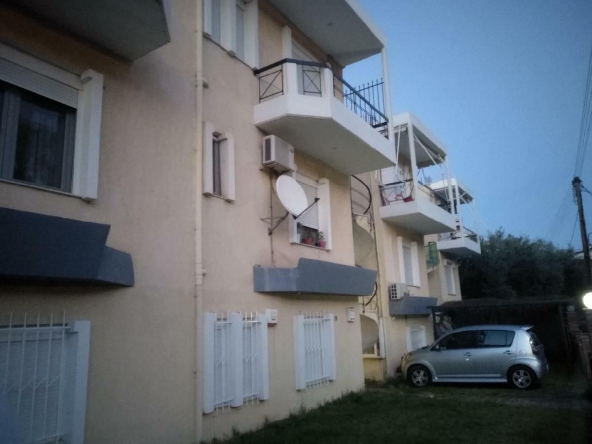 דירות קמנה וורלה Mare E Monti1 מראה חיצוני תמונה